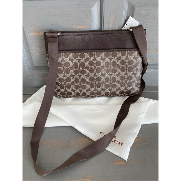 Coach Signature print Spencer crossbody, brown - Picture 4 of 9